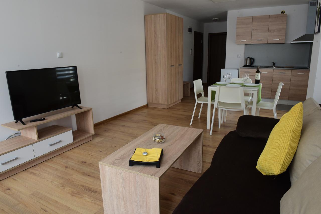 Hotel Active Apartments Targowischte Exterior foto
